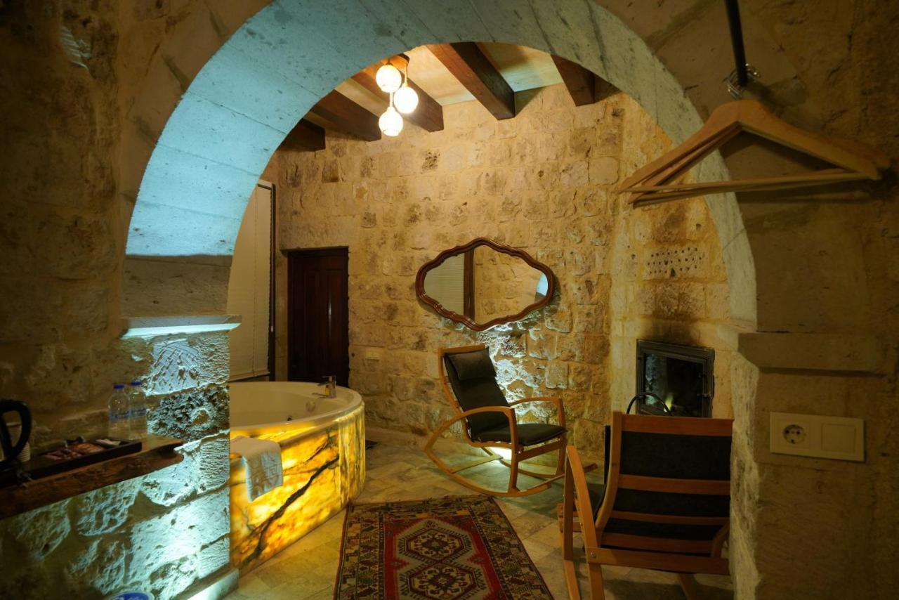 Shoestring Cave House เกอเรเม ภายนอก รูปภาพ